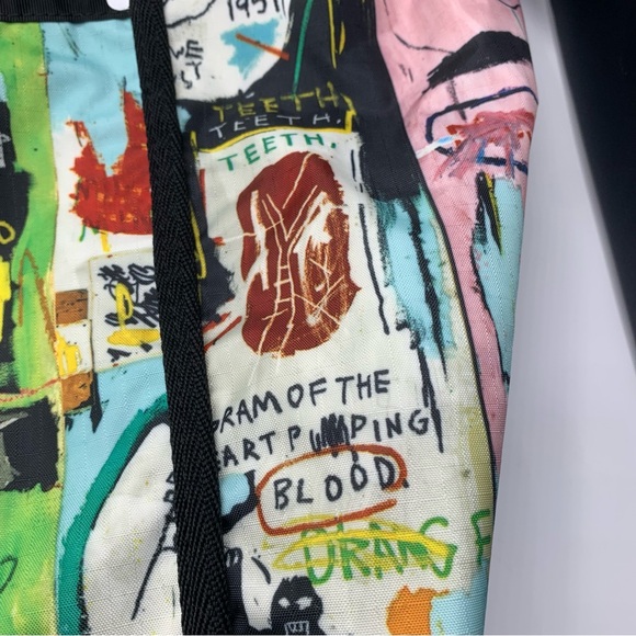Rare LeSportsac x Basquiat Soft Collapsible Liberty Tote Like New - Picture 4 of 14